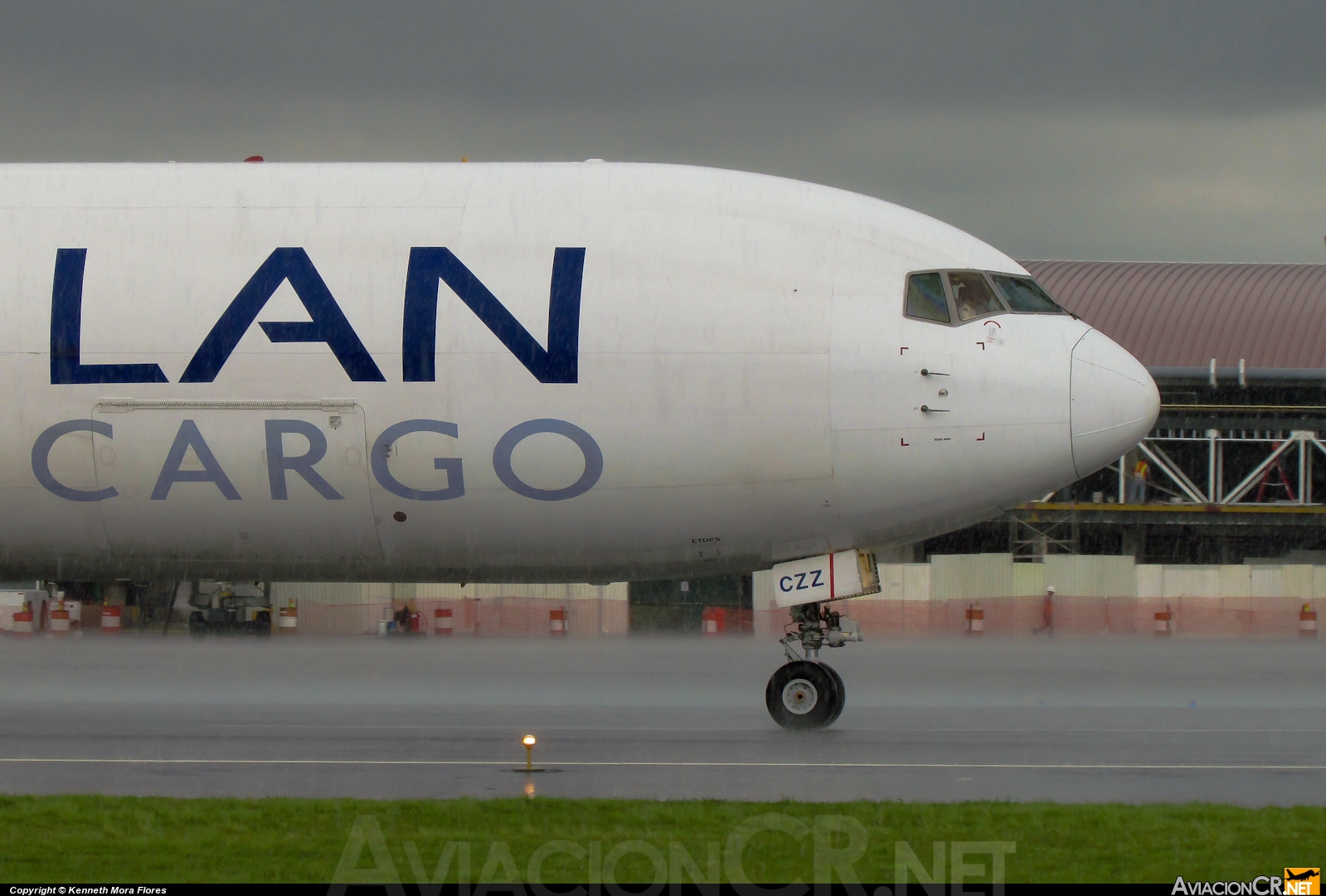 CC-CZZ - Boeing 767-316F(ER) - LAN Cargo