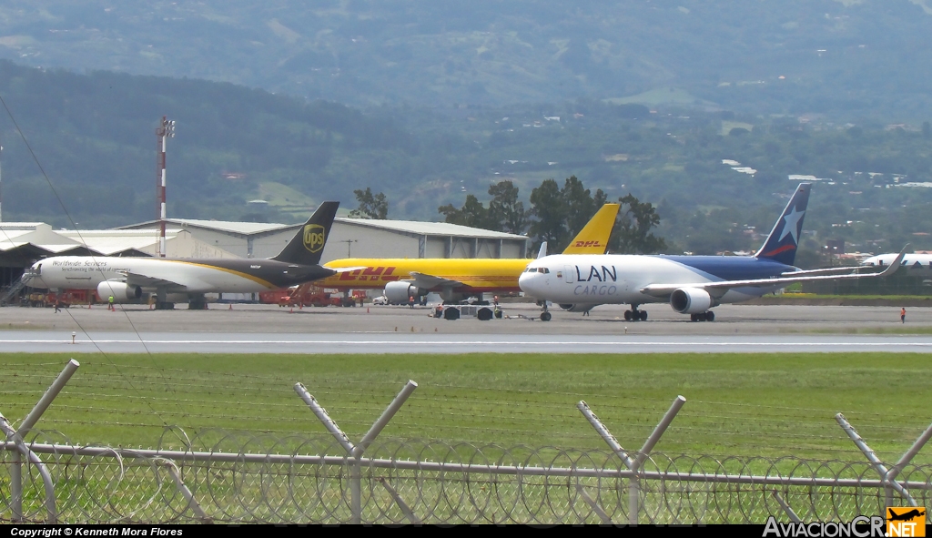 MROC - Aeropuerto - Rampa