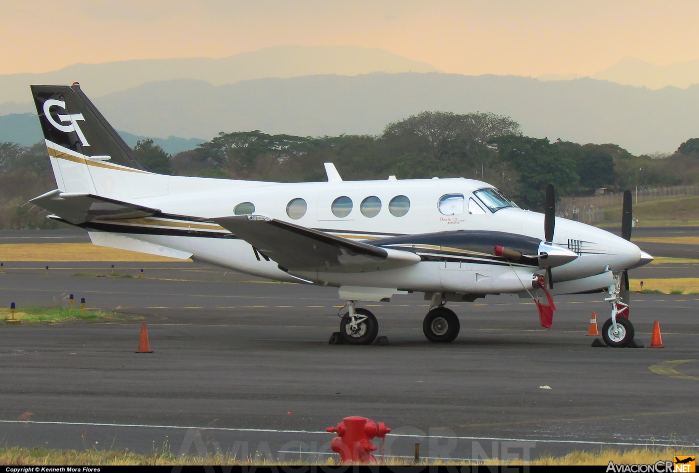 N825P - Beechcraft C90GT King Air - Privado