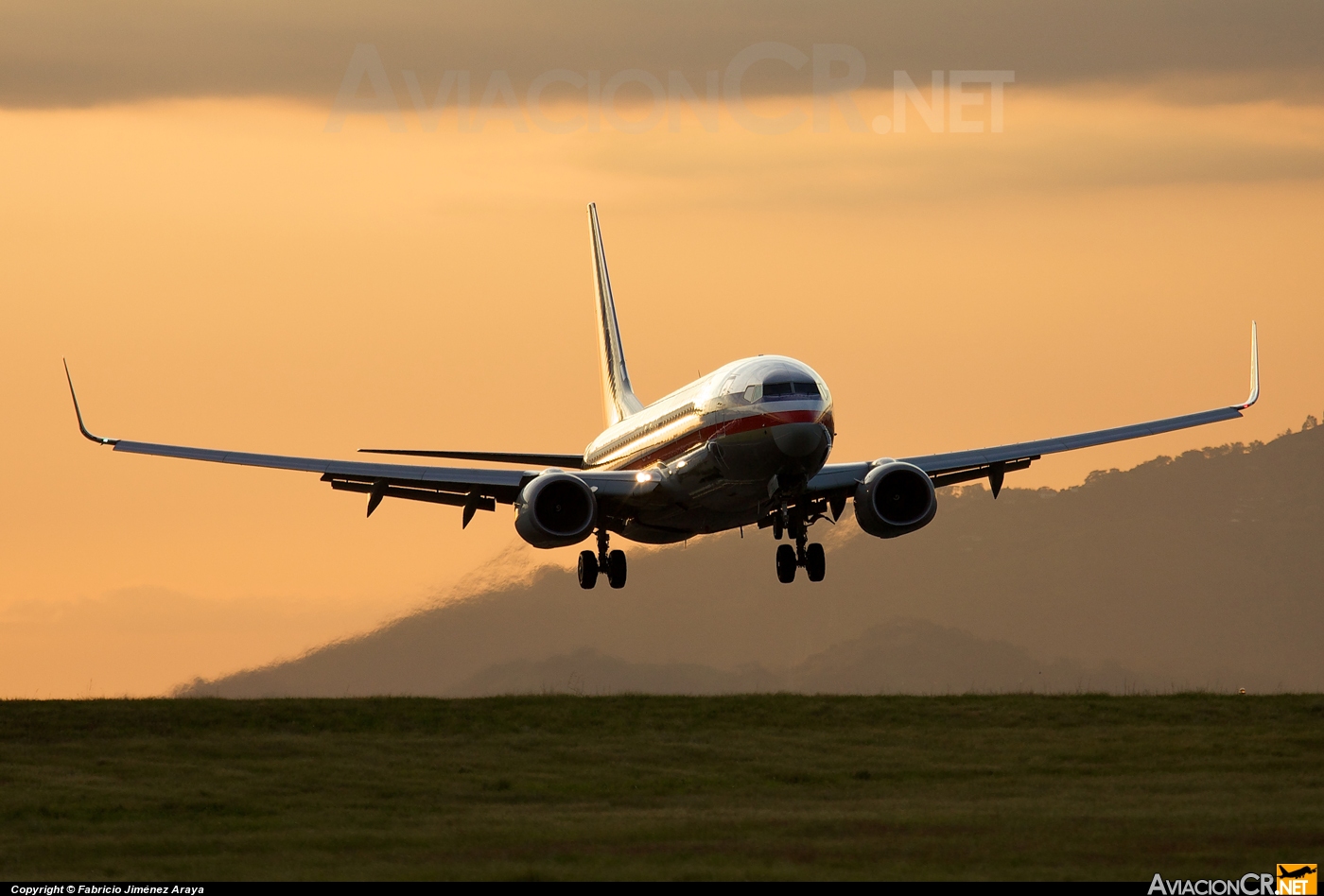 N800NN - Boeing 737-823 - American Airlines