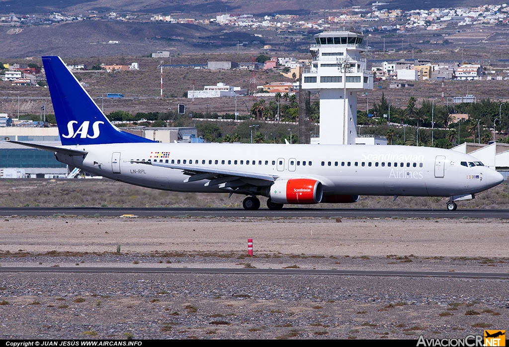 LN-RPL - Boeing 737-883 - SAS