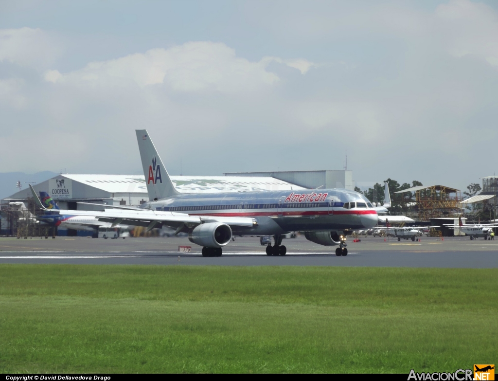 N182AN - Boeing 757-223 - American Airlines