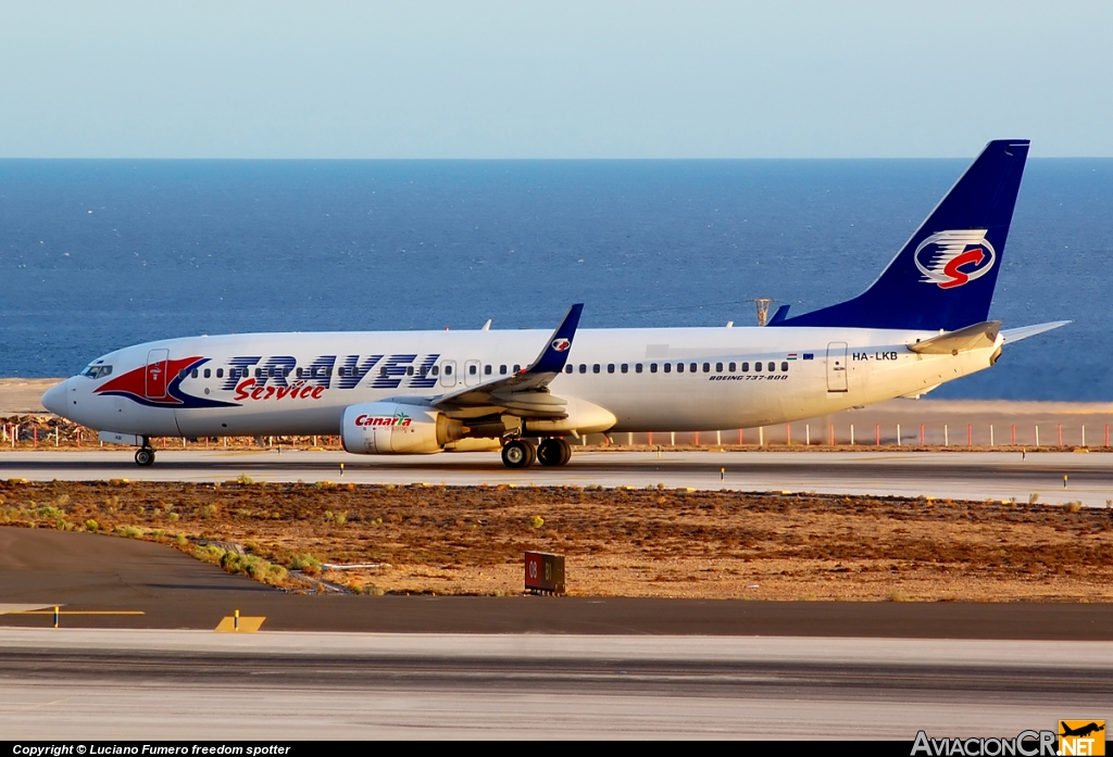 HA-LKB - Boeing 737-86Q - Travel Service