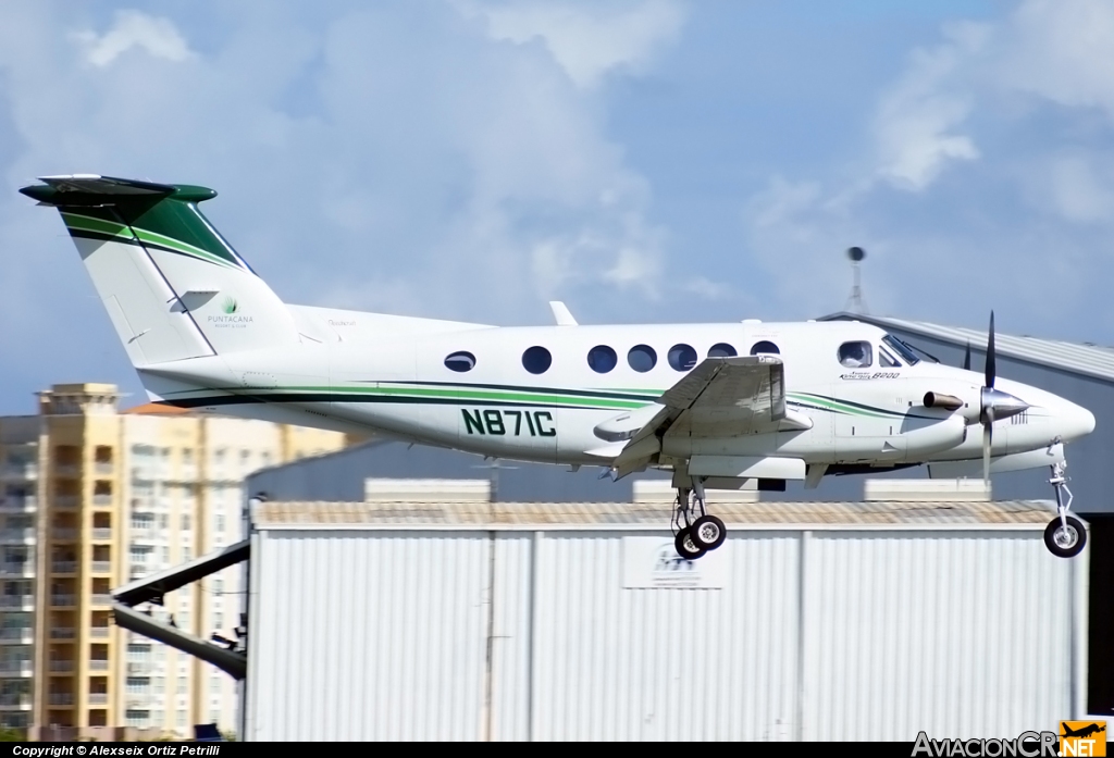 N871C - Beechcraft Super King Air B200 - Privado