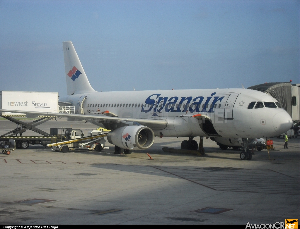 EC-ICL - Airbus A320-232 - Spanair