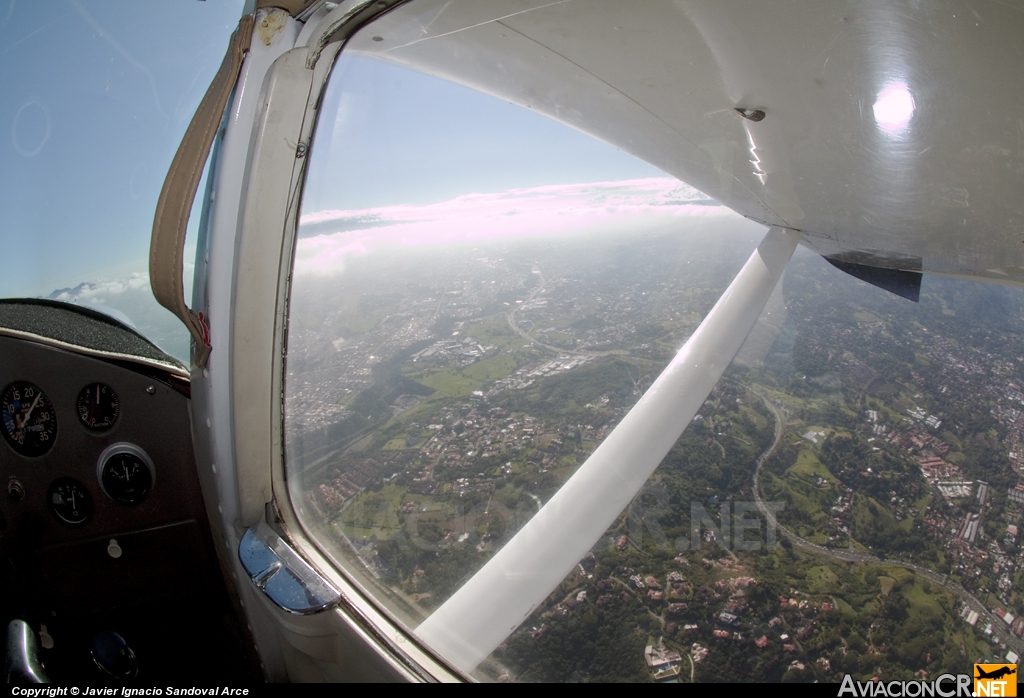 TI-AJB - Cessna 150 - Privado