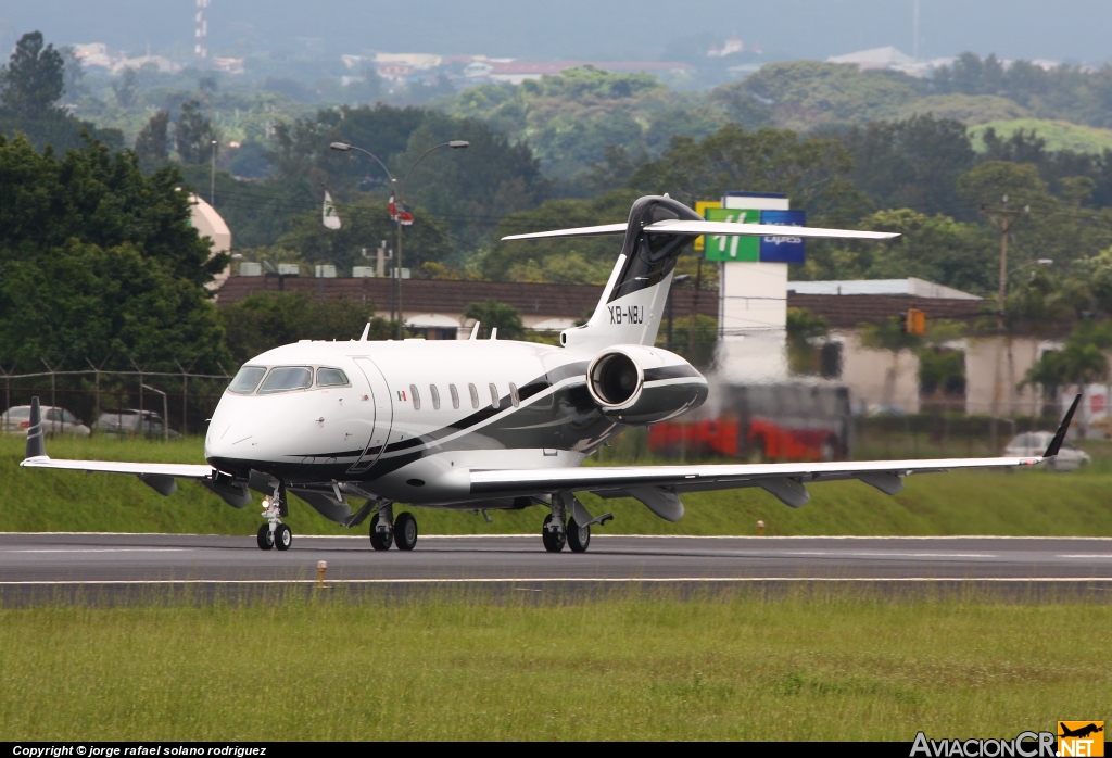 XA-NBJ - Bombardier BD-100-1A10 Challenger 300 - Privado