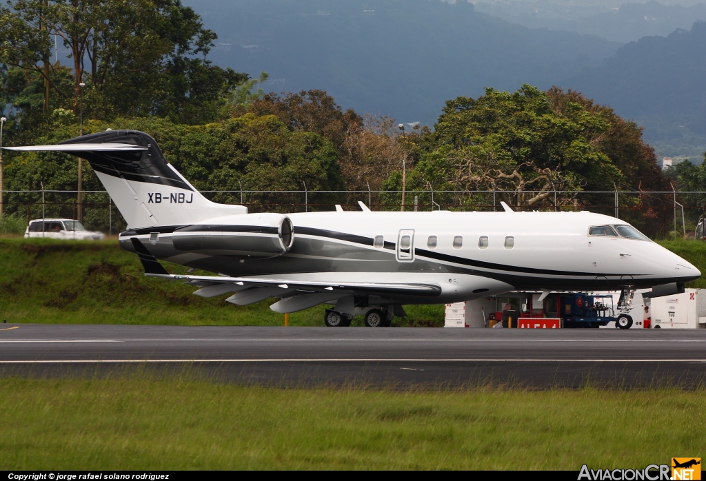 XA-NBJ - Bombardier BD-100-1A10 Challenger 300 - Privado