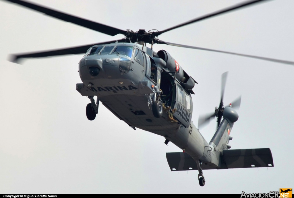 300 - Sikorsky MH-60L Black Hawk (S-70A) - Armada de Mexico