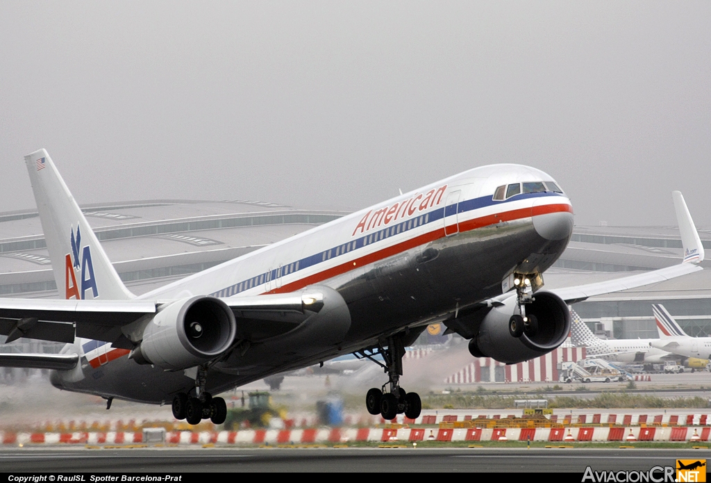 N390AA - Boeing 767-323/ER - American Airlines