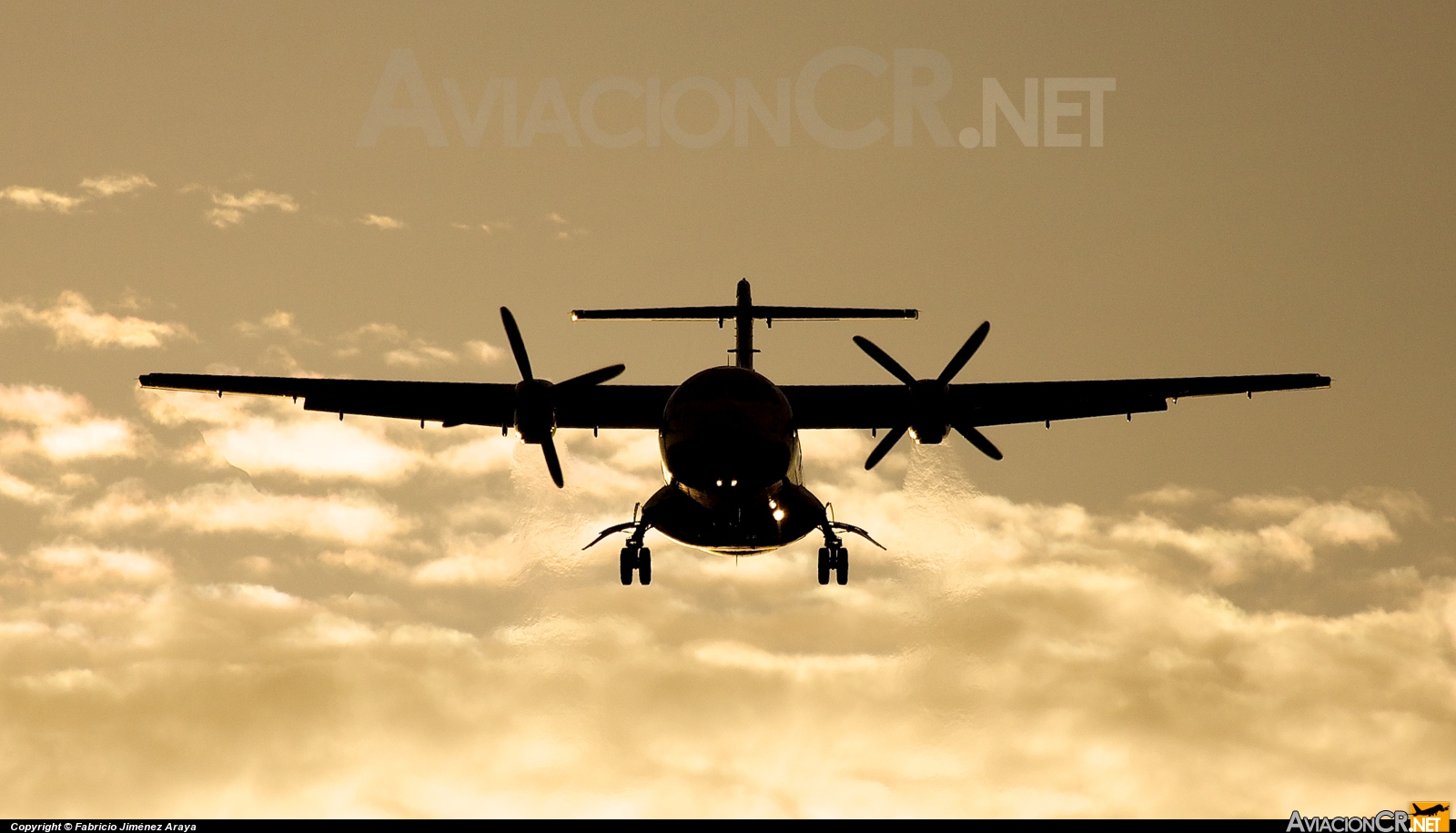 TG-TRA - ATR 42-300 - TACA Regional