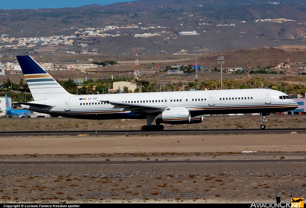 EC-ISY - Boeing 757-256 - Privilege Style
