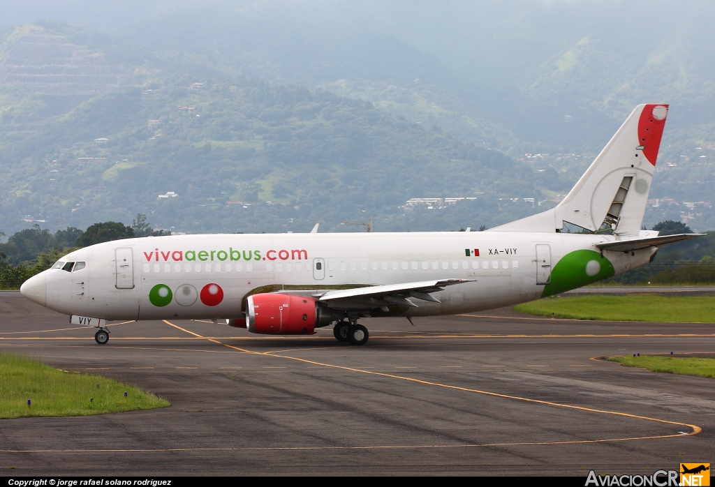 XA-VIY - Boeing 737-300 - Viva Aerobus