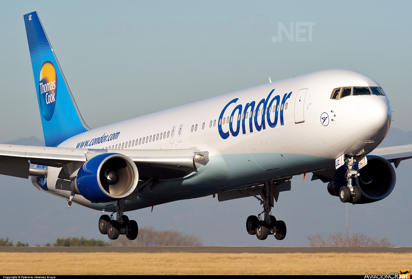 D-ABUZ - Boeing 767-330(ER) - Condor