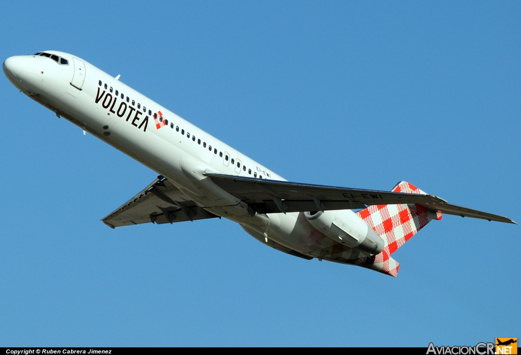 EI-EWI - Boeing 717-2BL - Volotea