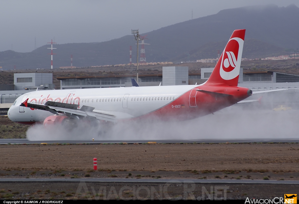 D-ABCF - Airbus A321-211 - Air Berlin