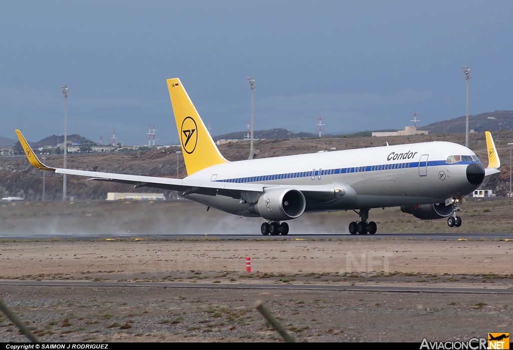 D-ABUM - Boeing 767-31B(ER) - Condor