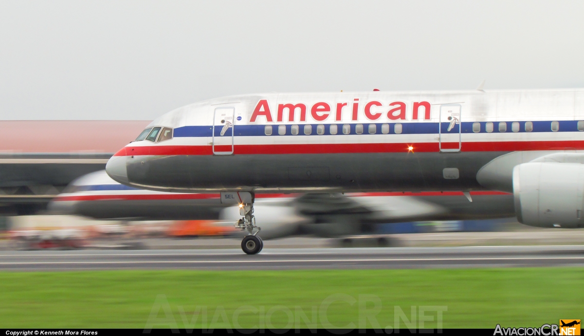 N679AN - Boeing 757-223 - American Airlines