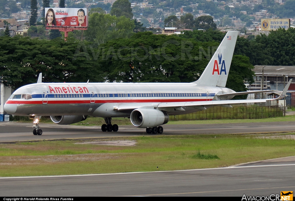 N628AA - Boeing 757-223 - American Airlines