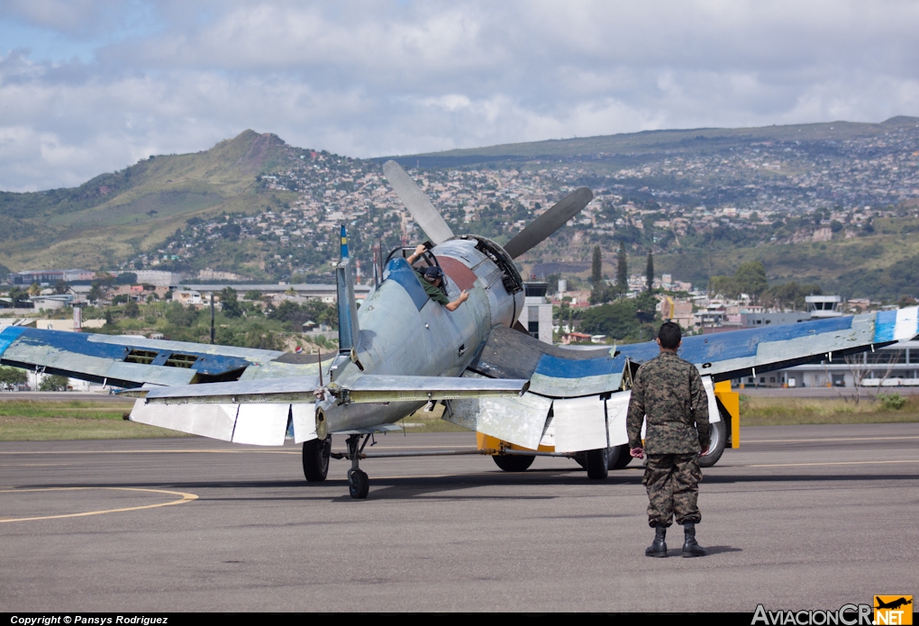 FAH-609 - Chance Vought F4U-4 Corsair - Fuerza Aerea Hondureña