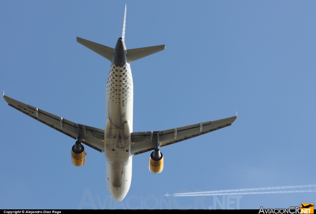 EC-KCU - Airbus A320-216 - Vueling