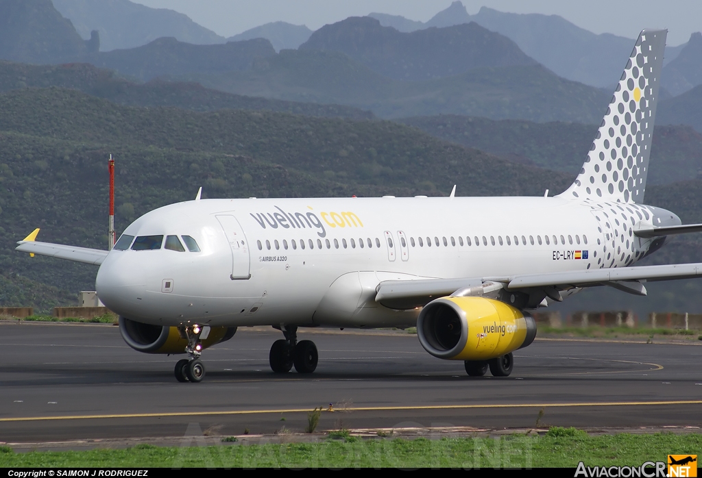 EC-LRY - Airbus A320-232 - Vueling