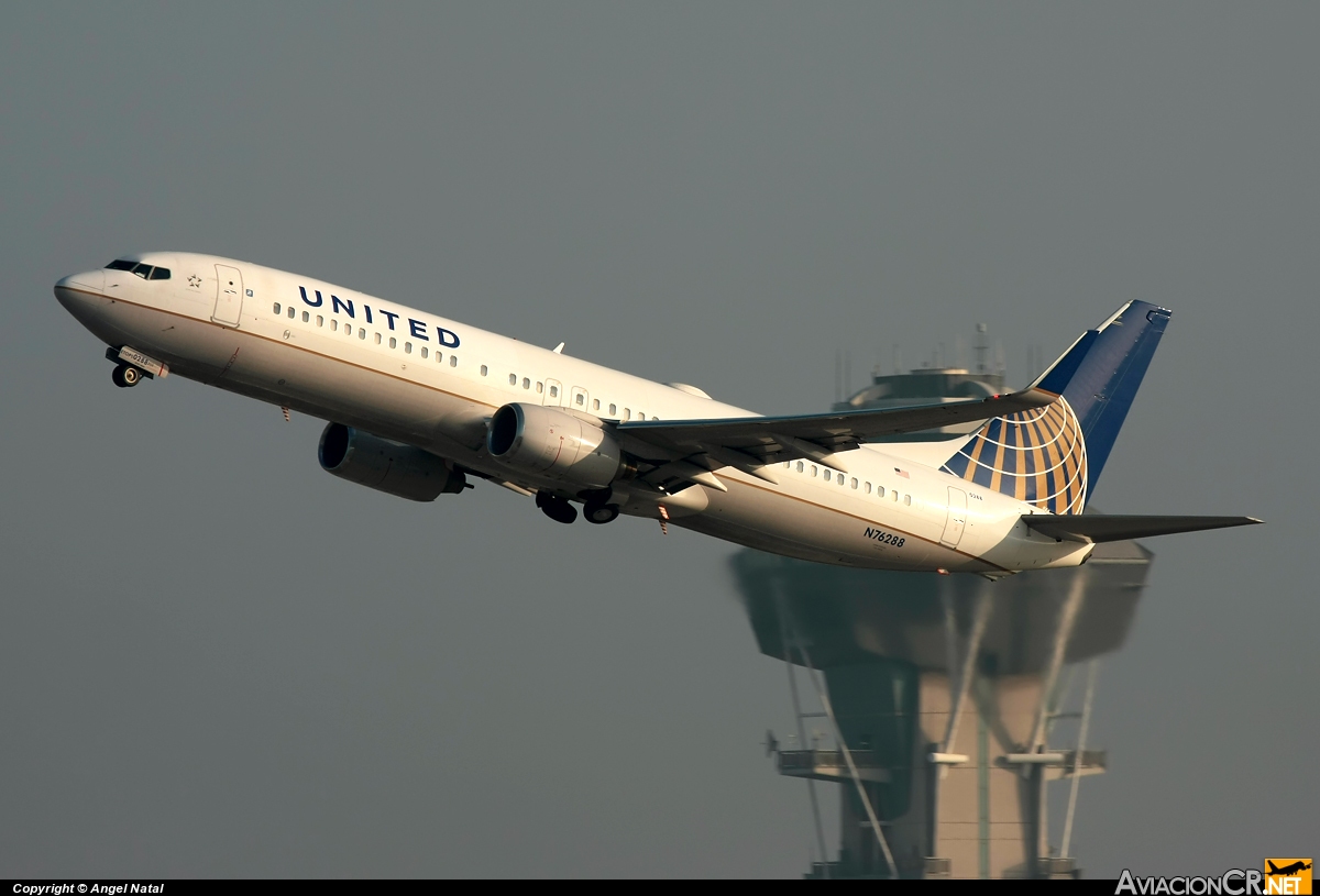 N76288 - Boeing 737-824 - Continental Airlines