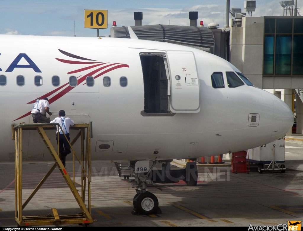 N499TA - Airbus A320-233 - TACA