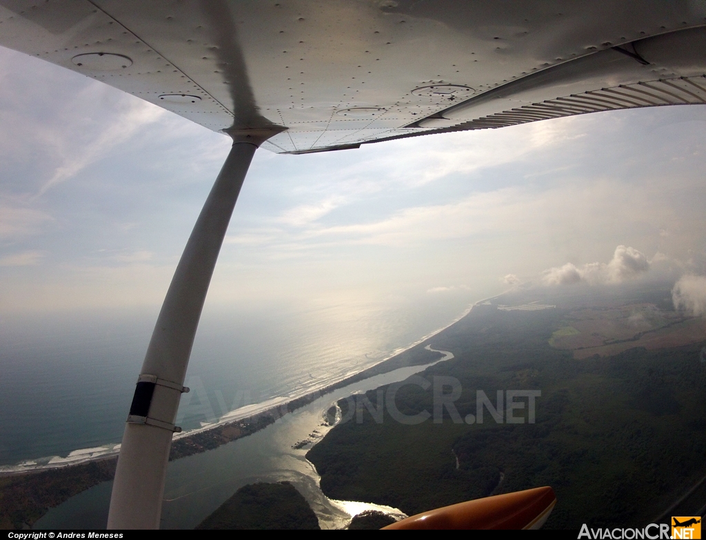 TI-ALM - Cessna R172K Hawk XP - Privado