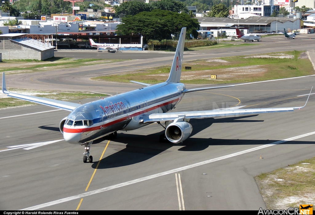 N656AA - Boeing 757-223 - American Airlines