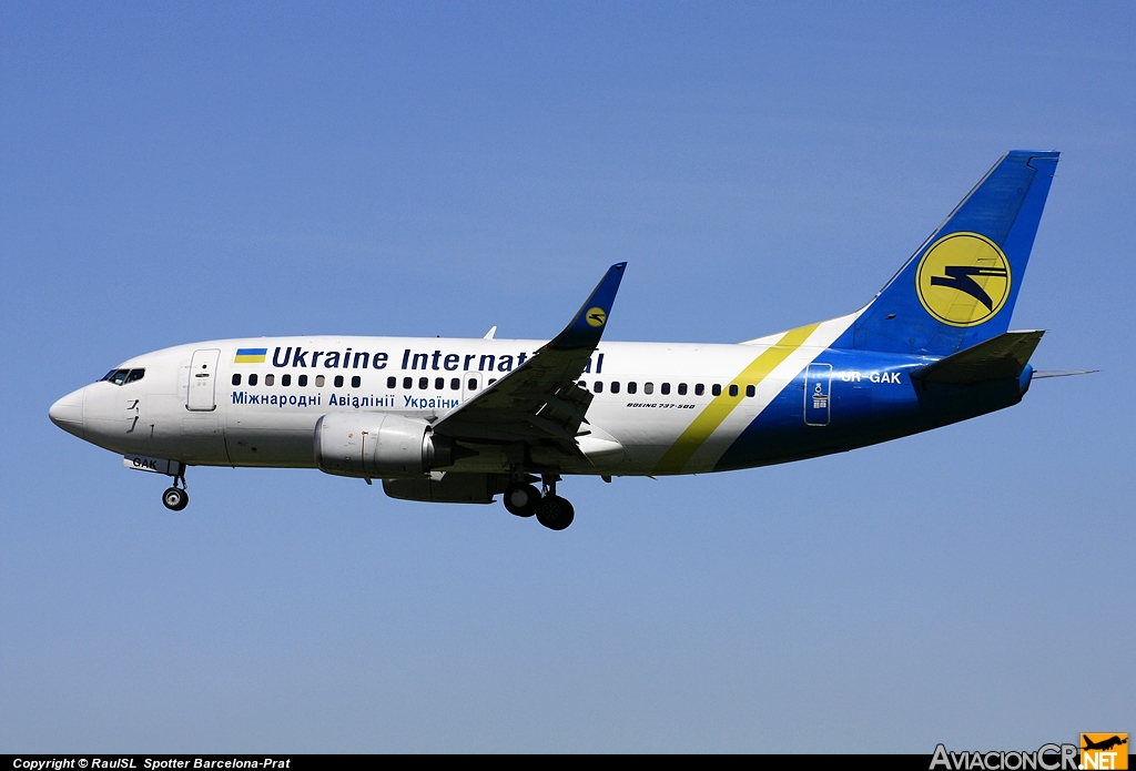 UR-GAK - Boeing 737-5Y0 - Ukraine International Airlines