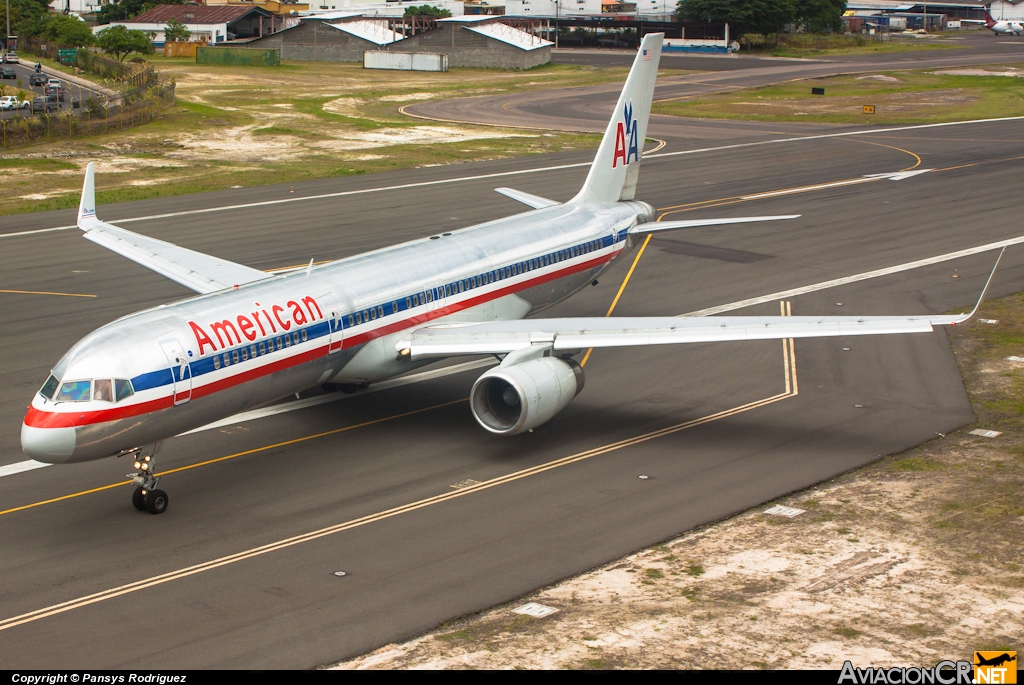 N173AN - Boeing 757-223 - American Airlines