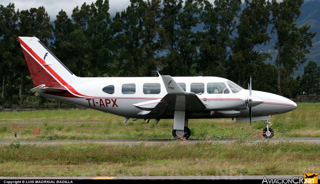 TI-APX - Piper PA-31-350 Chieftain - Privado