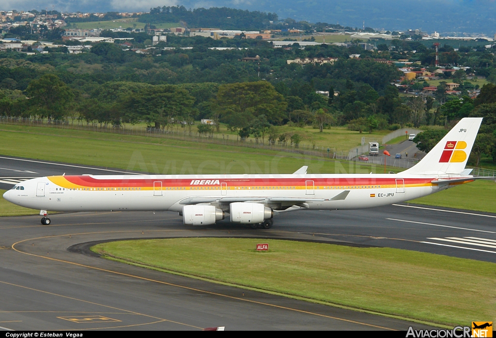 EC-JPU - Airbus A340-642 - Iberia