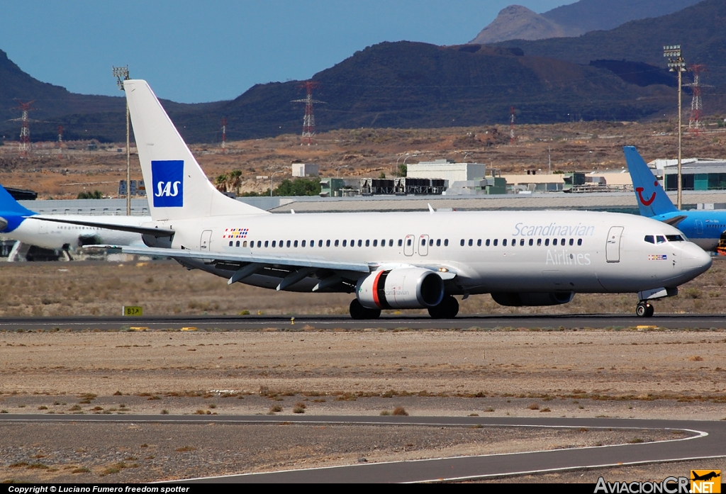 LN-RPR - Boeing 737-883 - Scandinavian Airlines - SAS