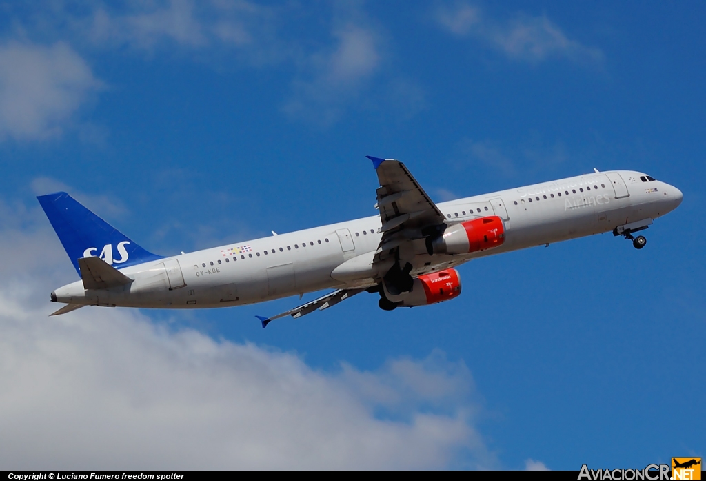 OY-KBE - Airbus A321-232 - Scandinavian Airlines - SAS