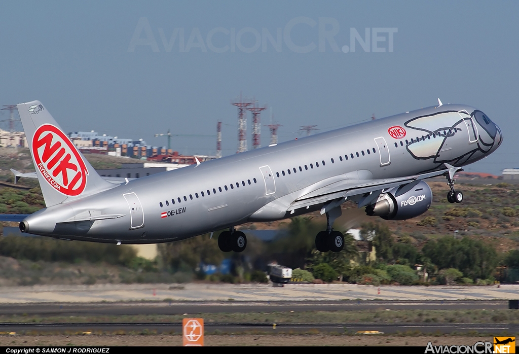 OE-LEW - Airbus A321-211 - NIKI