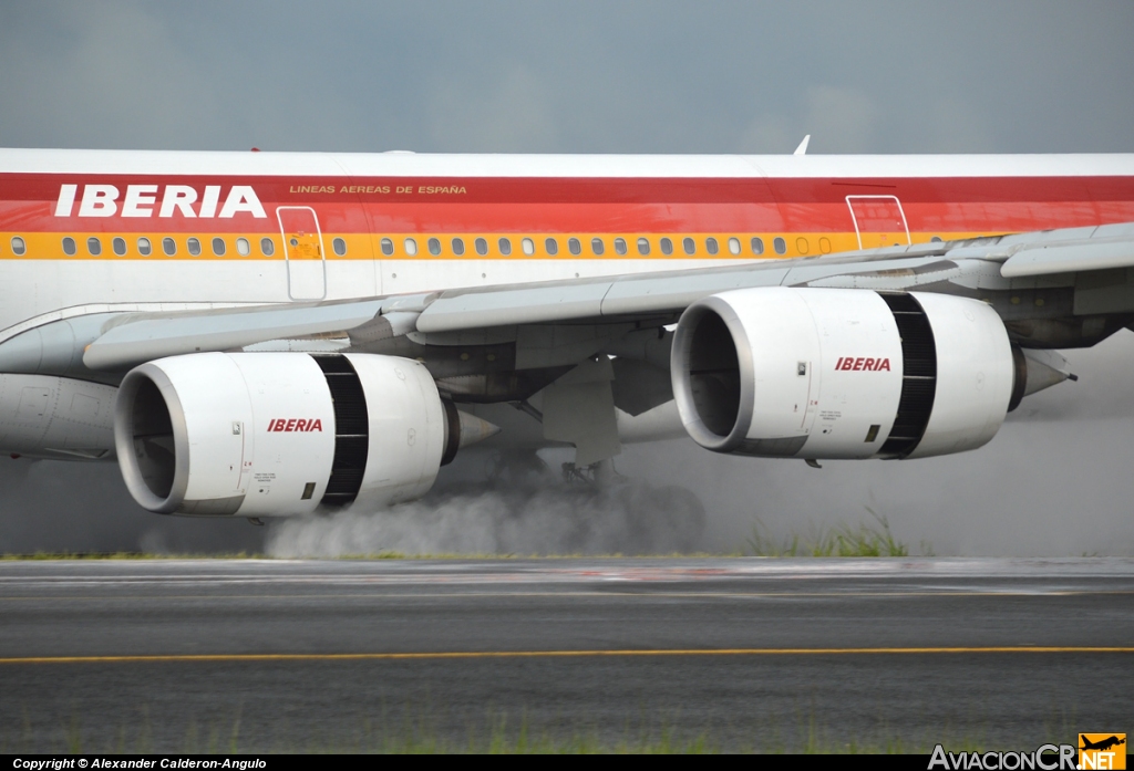 EC-IOB - Airbus A340-642 - Iberia