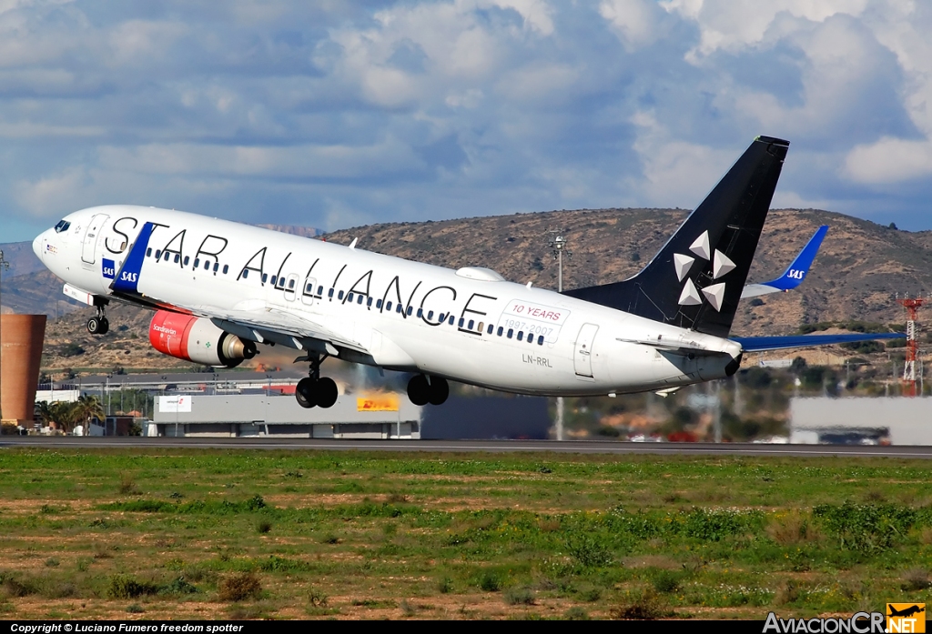 LN-RRL - Boeing 737-883 - Scandinavian Airlines-SAS