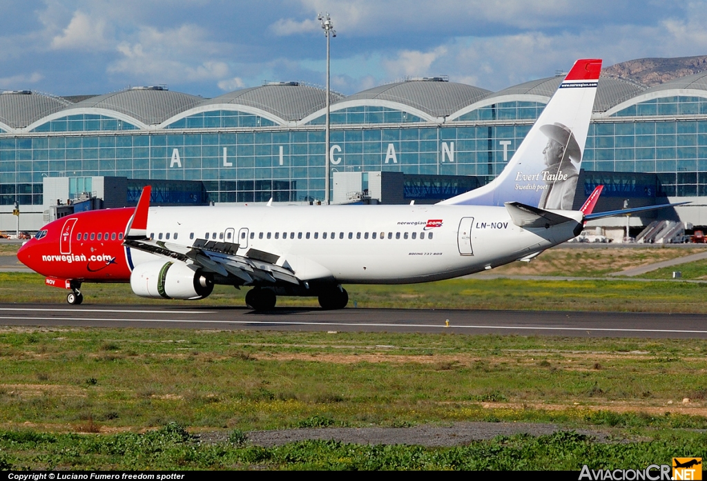 LN-NOV - Boeing	737-8FZ - Norwegian Air Shuttle