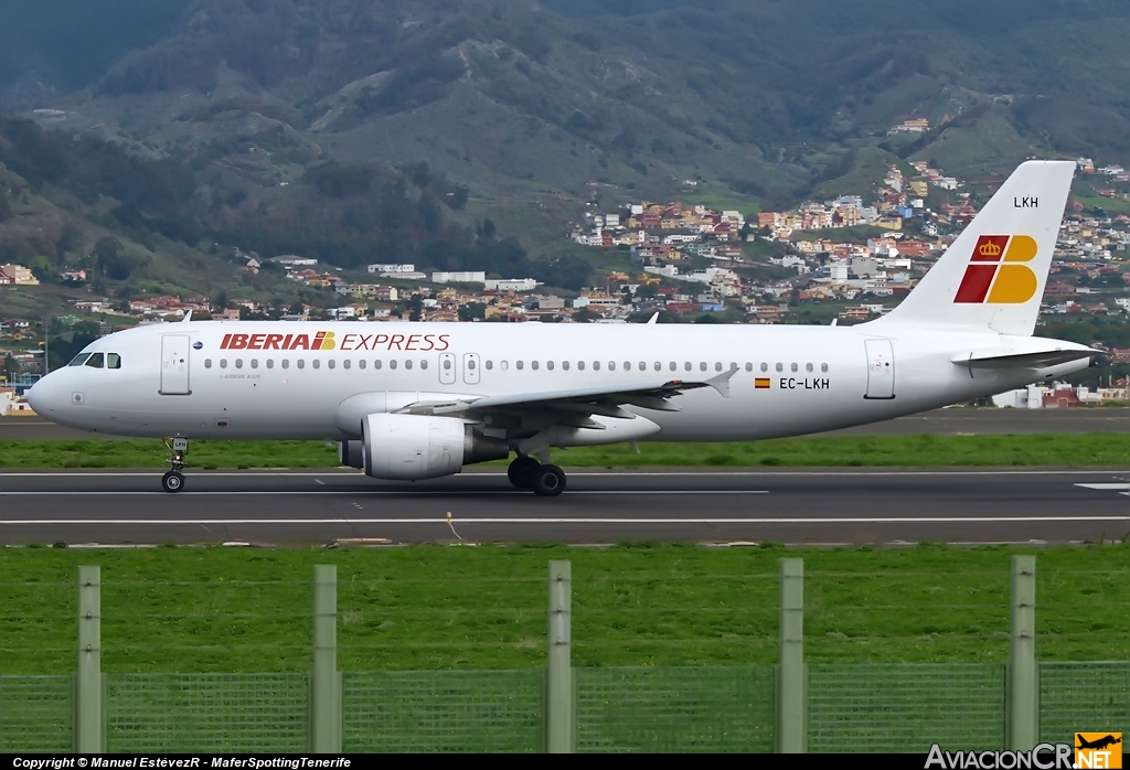 EC-LKH - Airbus A320-214 - Iberia Express