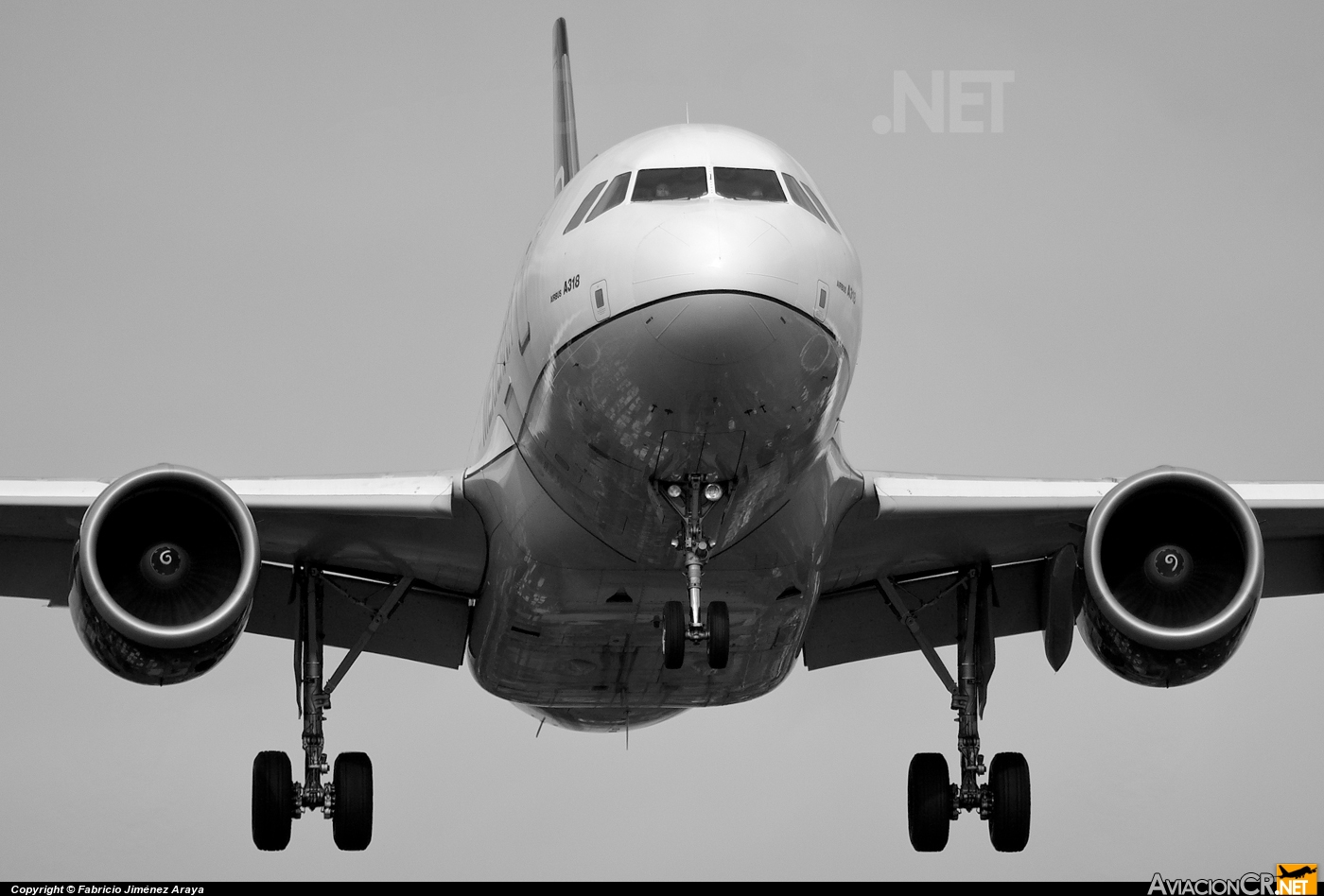 XA-UBZ - Airbus A318-111 - Mexicana