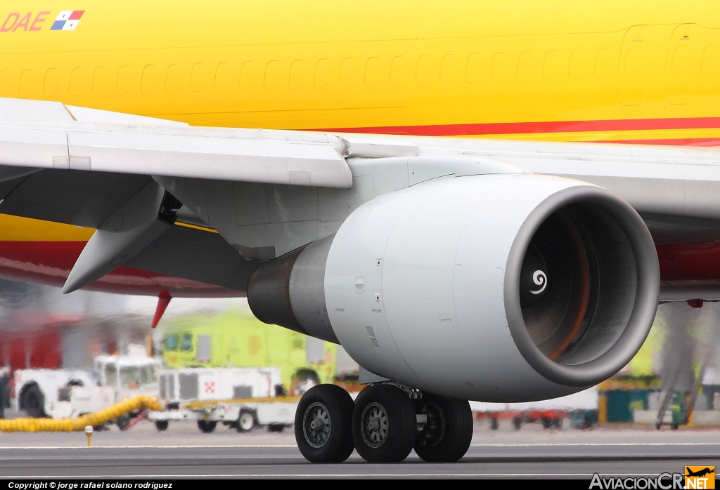 HP-2010DAE - Boeing 757-27A(PCF) - DHL Aero Expreso