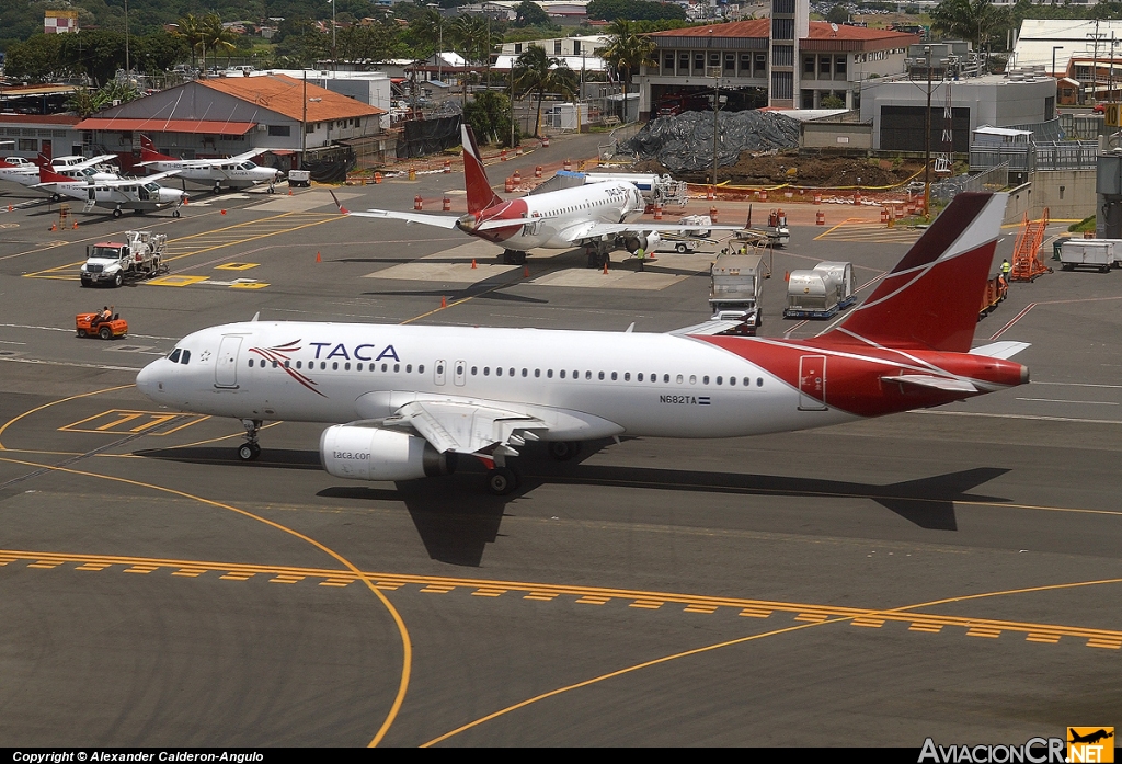 N682TA - Airbus A320-233 - TACA