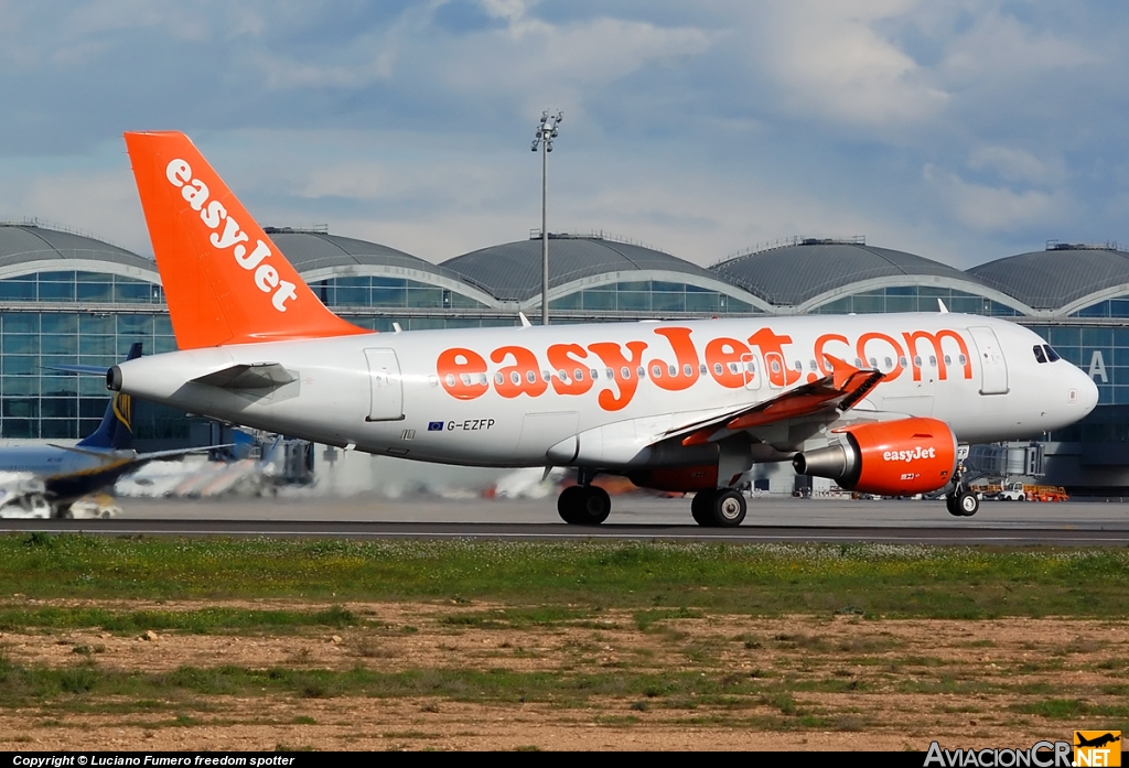 G-EZFP - Airbus A320-214 - EasyJet Airlines