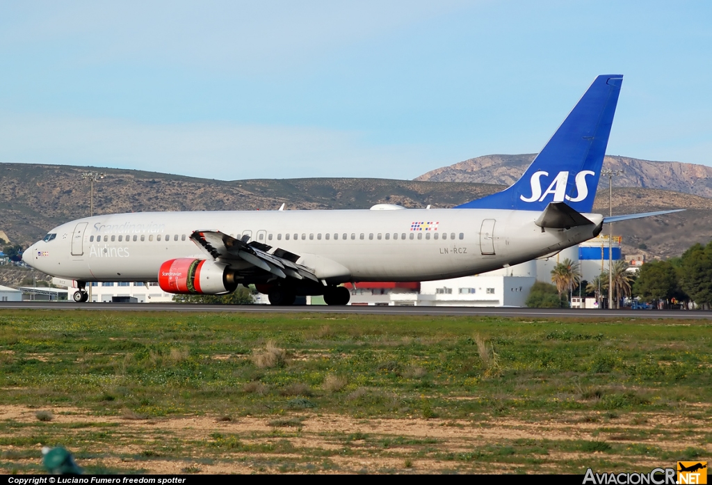 LN-RCZ - Boeing 737-883 - Scandinavian Airlines (SAS)