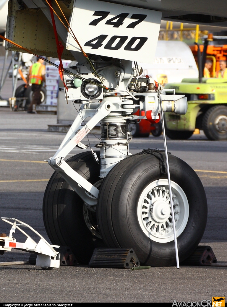 B-2472 - Boeing 747-4J6 - Air China