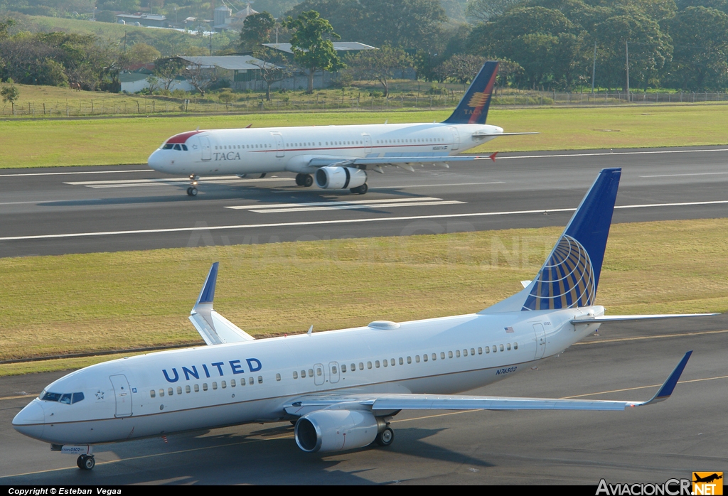 N76502 - Boeing 737-824 - Continental Airlines
