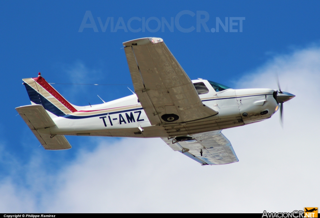 TI-AMZ - Piper PA-28R-200 Arrow - Privado