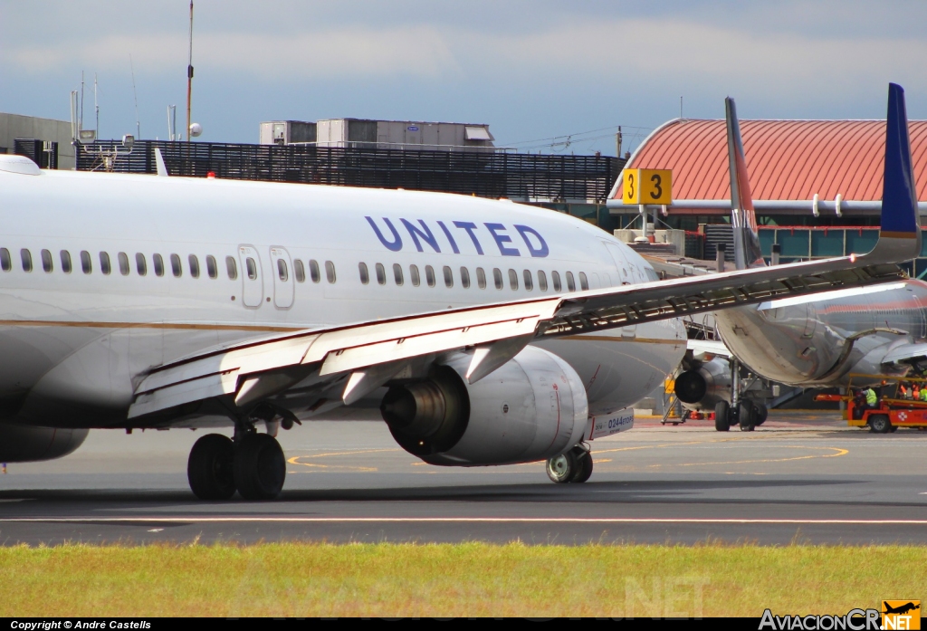 N17244 - Boeing 737-824 - Continental Airlines